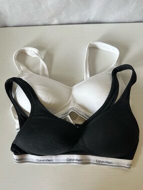 Calvin Klein Wireless Back Clasp Bras Lot of 2 Black and White